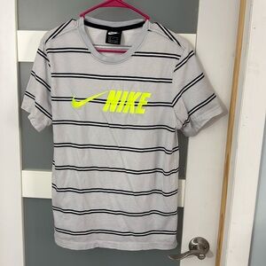 Nike Men T-Shirt Large White Striped Swoosh Logo Embroidered Neon Tee READ